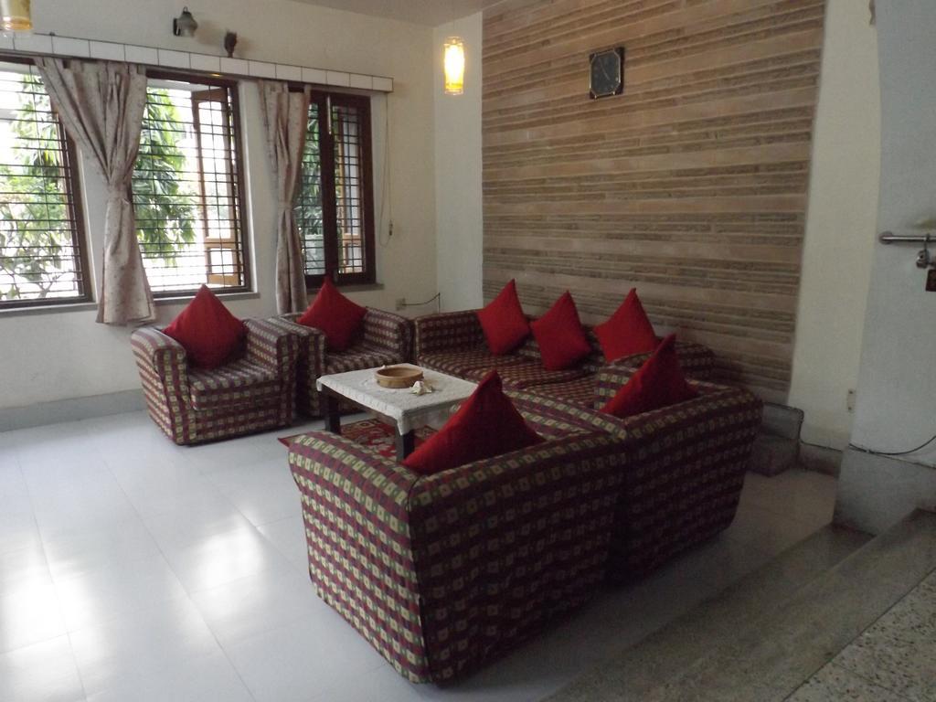 Aakash Ganga Holidays Hotel Calcuta Exterior foto